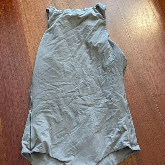 SKIMS fits everybody high neck bodysuit taupe S - Picture 4 of 4